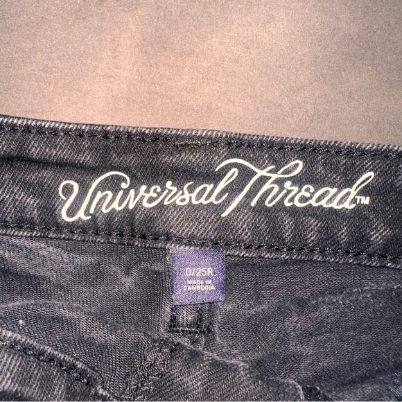 Universal Thread Black High Rise Summer Distressed Cutoff Denim Shorts Size 0/25 - Picture 3 of 7